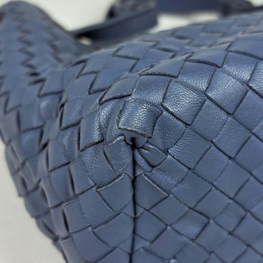 BOTTEGA VENETA Blue Leather Intrecciato Bag - Picture 3 of 8